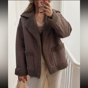 MADE IN ITALY 🇮🇹 FABULOUS Brown Faux Shearling Jacket